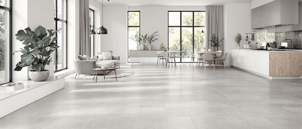 Inspirace svetle seda vinylova podlaha initujici kamen